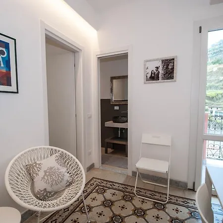 Luxury By Arbaspaa * マナローラ