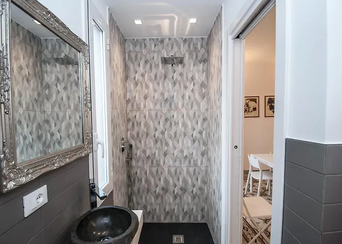 Luxury By Arbaspaa 아파트 마나롤라