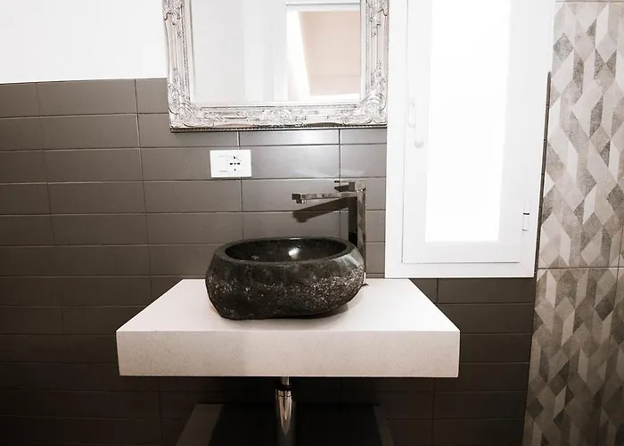 Luxury By Arbaspaa Μαναρόλα